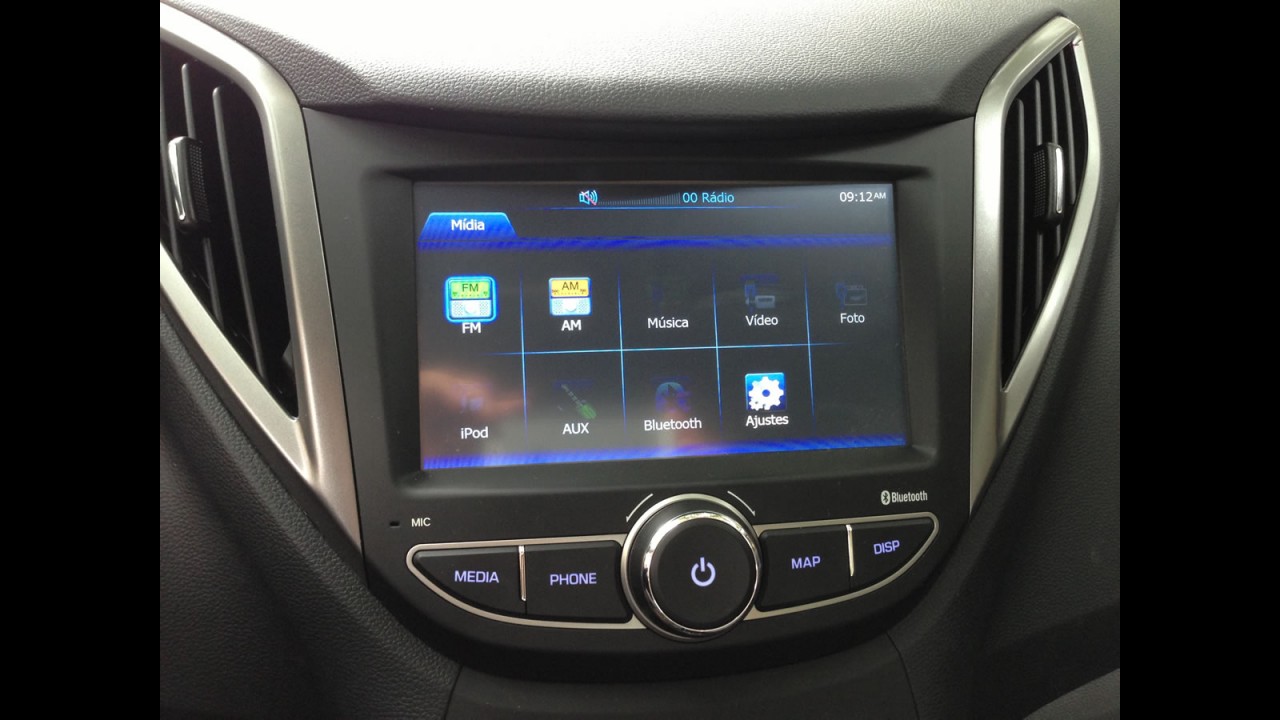 Teste CARPLACE: Hyundai HB20 S Premium A/T 2014 cobra o (caro) preço do sucesso