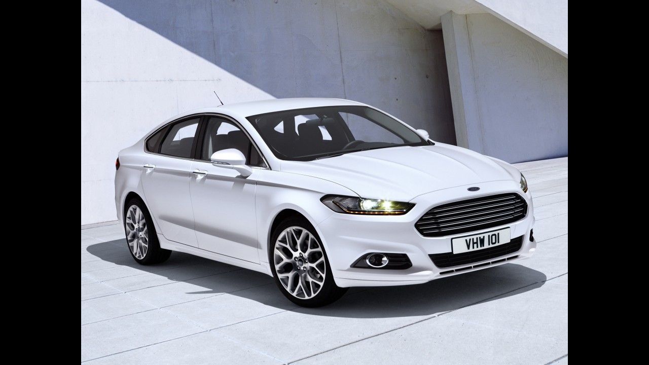 Ford lançará faróis com tecnologia full-LED e claridade similar à luz do dia