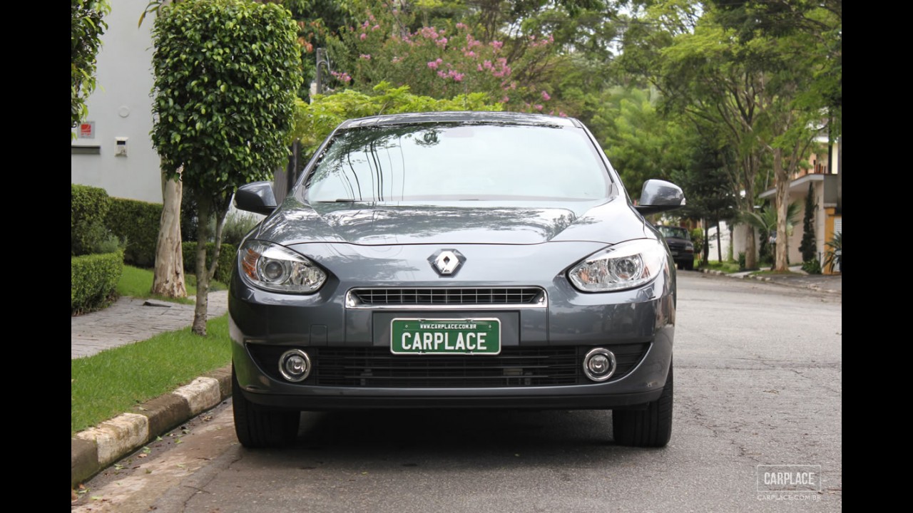 Garagem CARPLACE: Visual externo do Renault Fluence Privilège em detalhes - Fotos HD