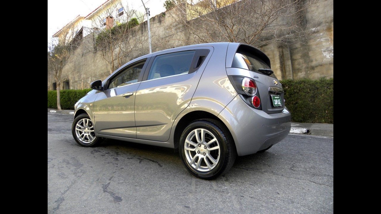 Avaliação: Chevrolet Sonic LTZ - A difícil tarefa de substituir o Astra