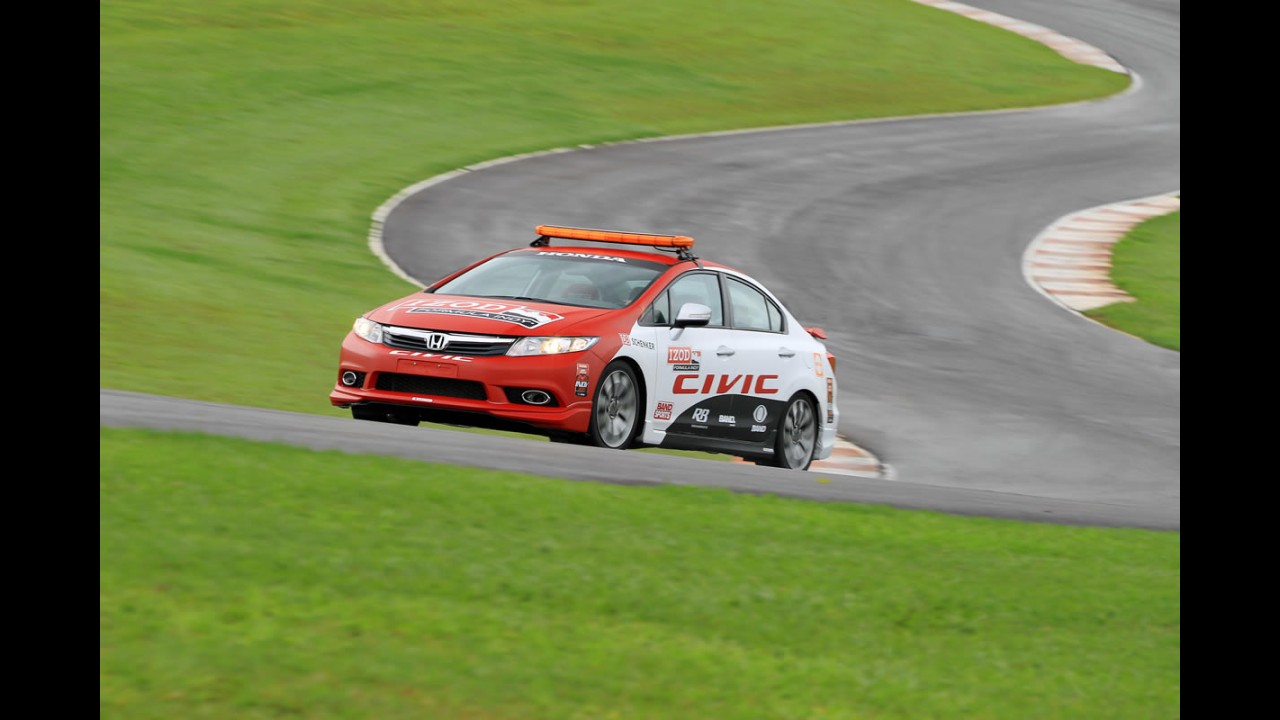 Teste Rápido: Uma volta no Honda Civic Indy Pace Car de 270 cv