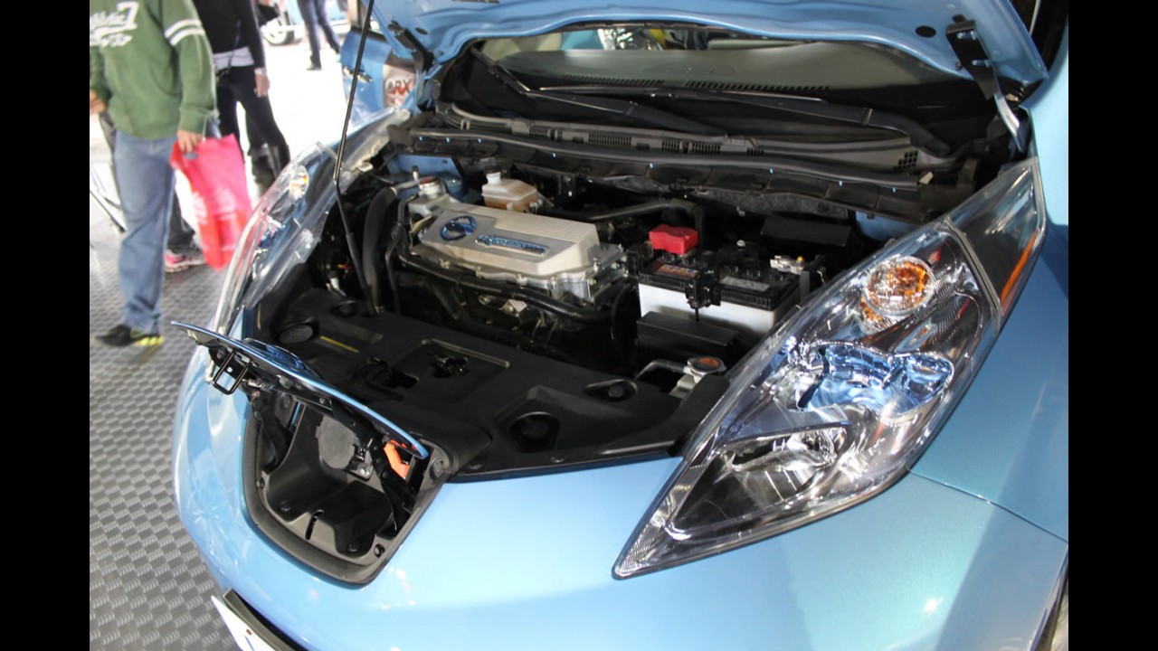 Impressões ao dirigir: Aceleramos o 100% elétrico Nissan LEAF em Interlagos a 150 km/h