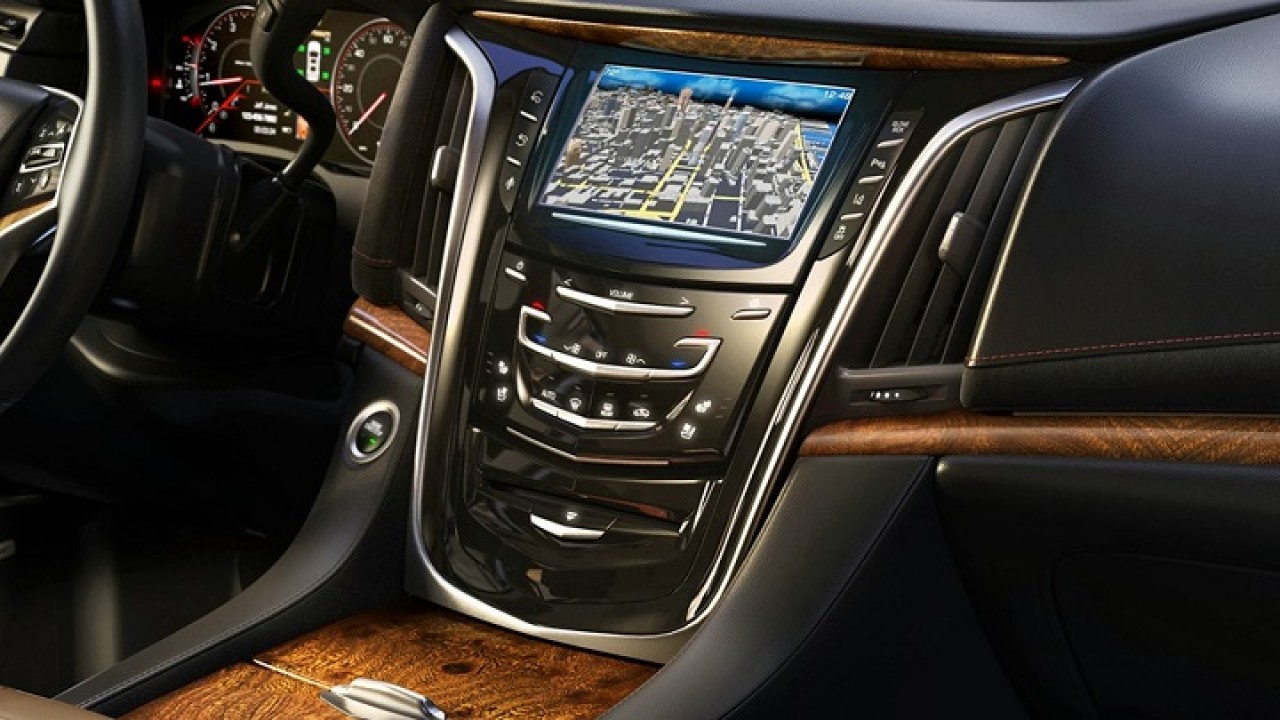 Cadillac Escalade 2015 tem primeiras imagens do interior reveladas