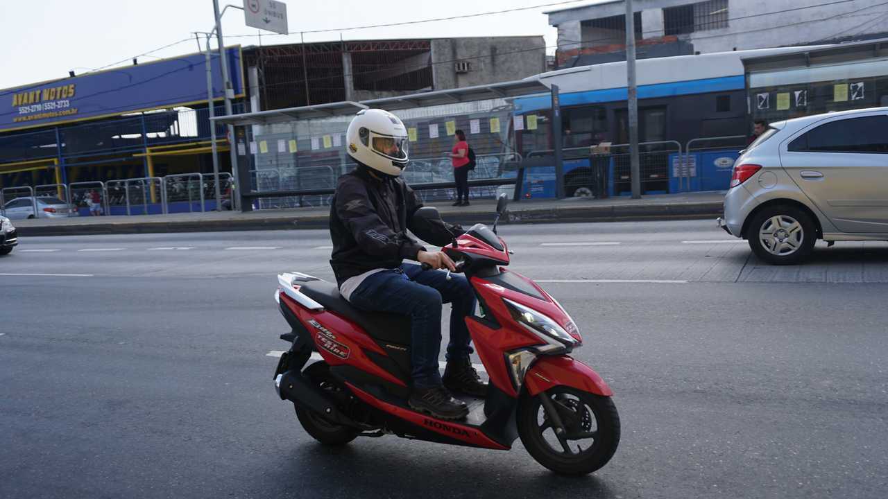 Honda Elite 125 (Test Ride)