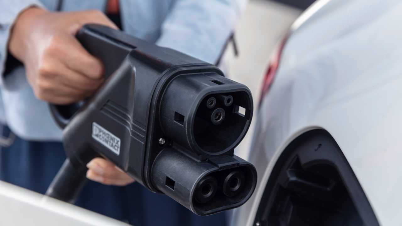 Ricarica auto elettrica