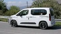 Opel Combo facelift spy photo
