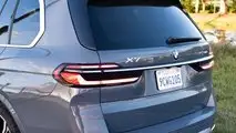2023 BMW X7