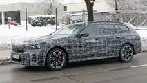 BMW i5 Touring new spy photo
