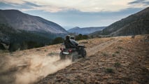 WebMedium_JPG-2024-orv-atv-touring-850-premium-onyx-black-image-riding-SIX6381-01201