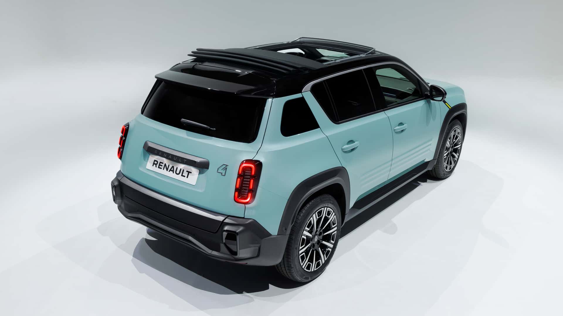【貴重】Renault 4 e-tech 100% electric 新旧セット Renault 4 E-Tech Joins The Manufacturer's Lineup Of Retro