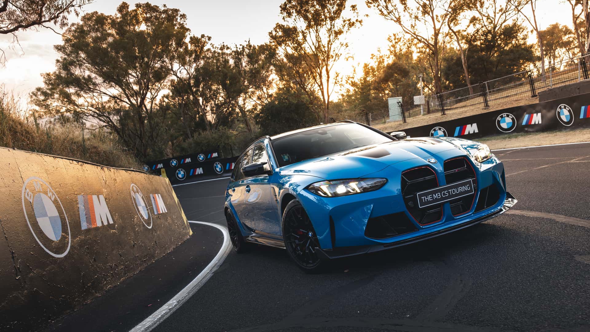https://cdn.motor1.com/images/mgl/XB6Pnp/s1/bmw-m3-cs-touring-2025.jpg
