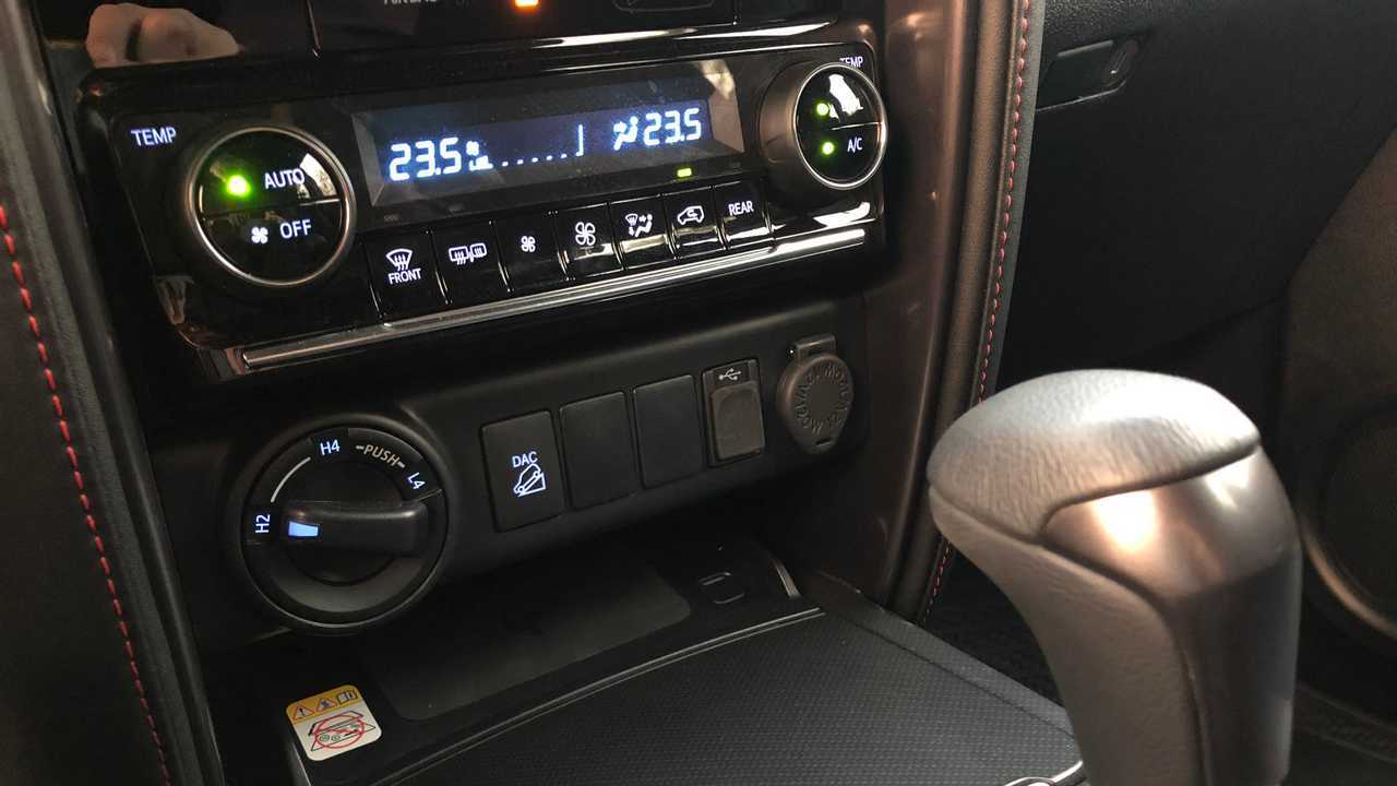 TOYOTA-SW4-GRSPORT-16