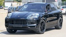 Porsche Cayenne Refresh Spy Shots