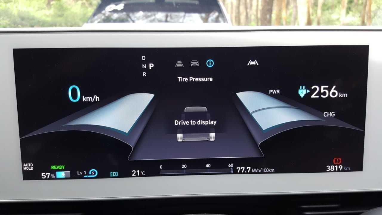 Head Unit Hyundai Ioniq 5 - Foto oleh M Fadli Ramadan.