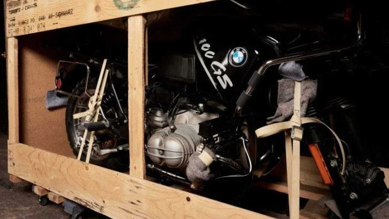 BMW R 100 GS Paris Dakar en embalaje