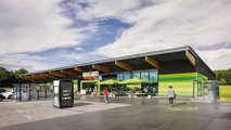 Numbat  rüstet die Supermarktkette Feneberg mit HPC-Ladern aus