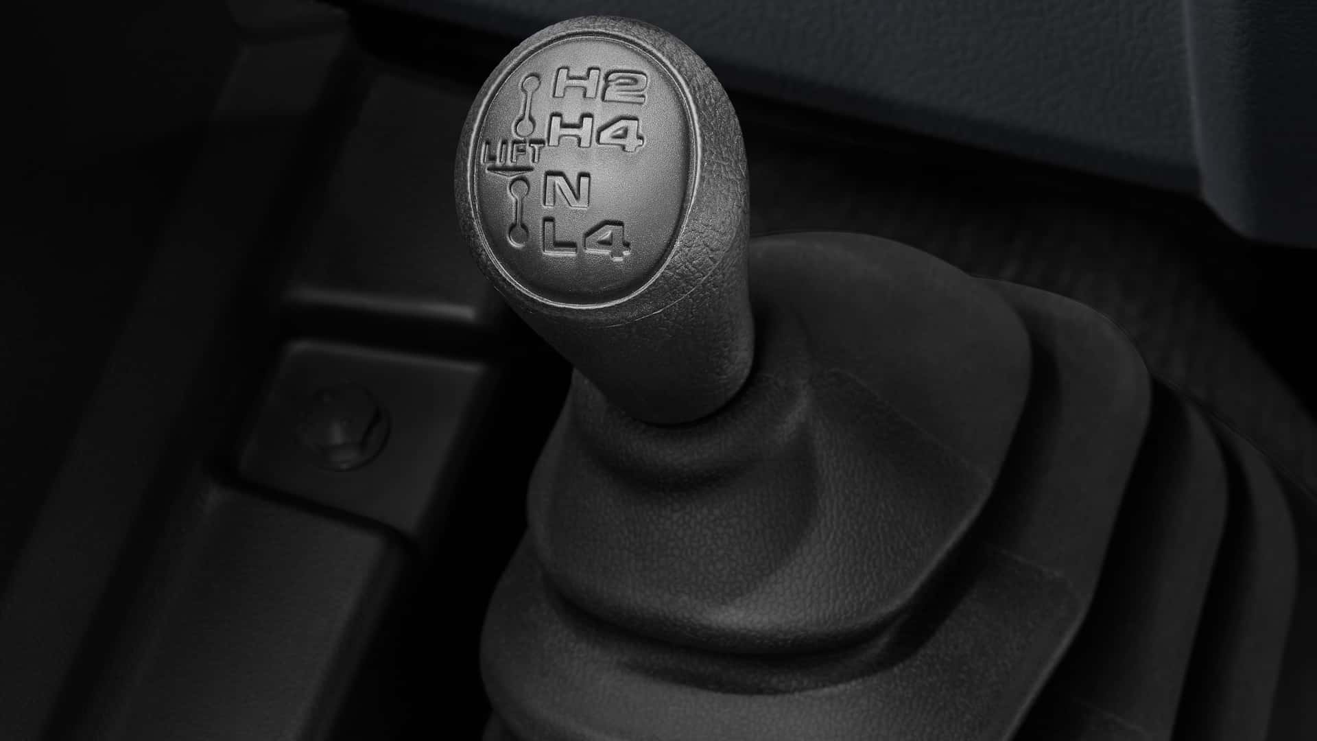 https://cdn.motor1.com/images/mgl/XBGEW2/s1/2024-toyota-land-cruiser-70-series-jdm.jpg