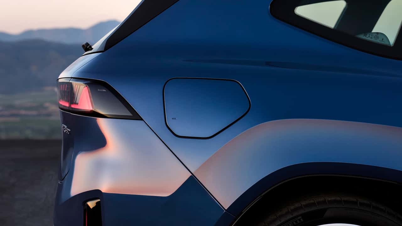 BMW iX3 2026