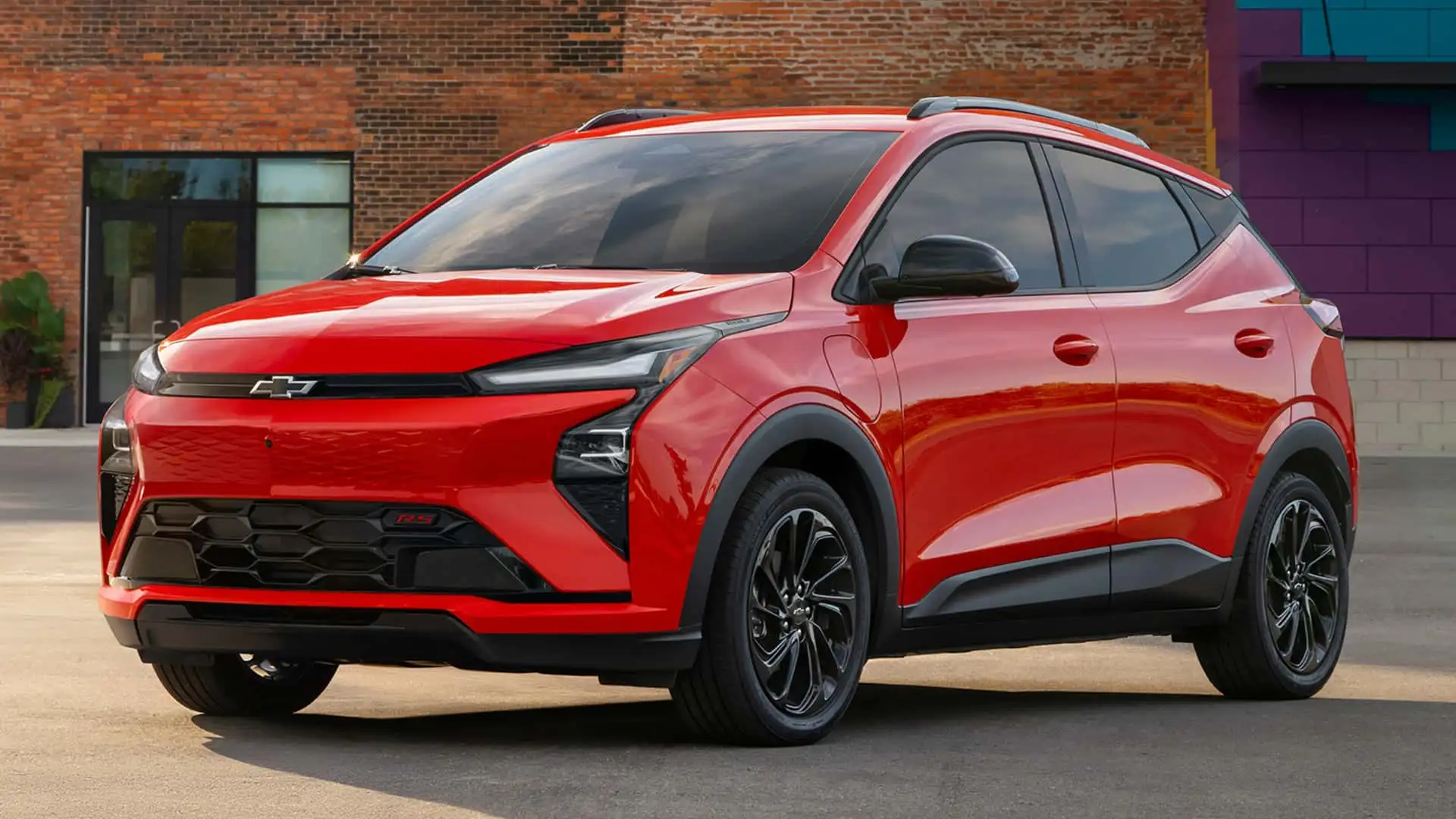 https://cdn.motor1.com/images/mgl/XBXKjk/s1/best-new-evs-2026-chevrolet-bolt.webp