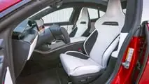 Tesla Model S Plaid (2026) em teste