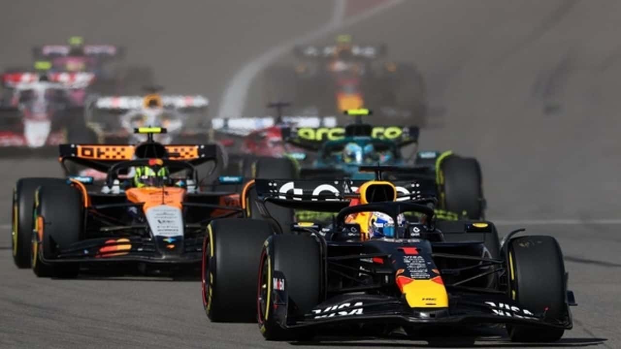F1: Verstappen é mais rápido no TL2 no México; Bortoleto é 15° à frente de Hulkenberg