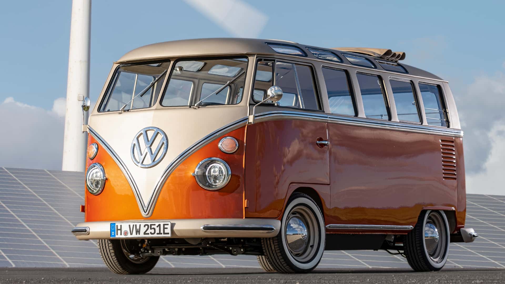 VW-Samba-Bulli-von-1966-zum-Elektroauto-umgebaut