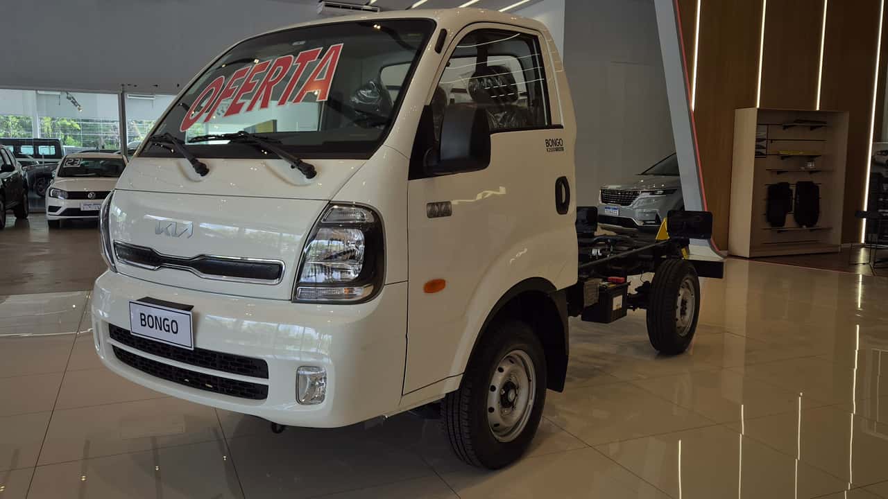 M1 nas lojas: Kia Bongo K.497 4X4 MT 2026 