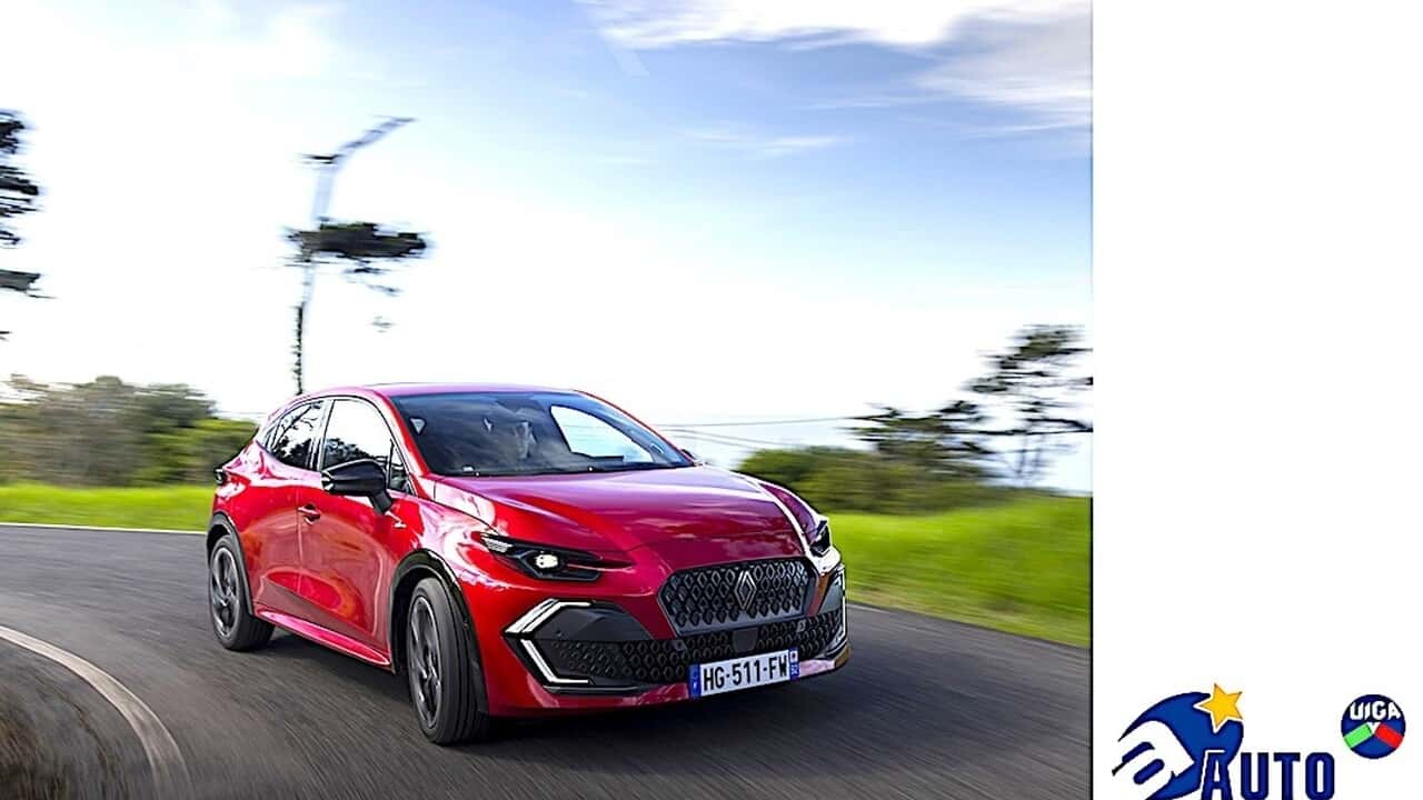renault-clio-si-prende-auto-europa-2026-ecco-le-sette-auto-simbolo-del-cambiamen