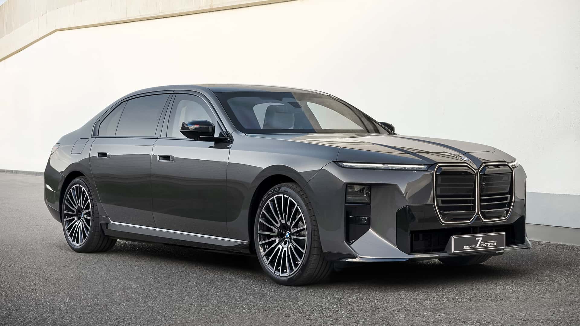 BMW Unveils Armored 7 Series With Discreet Bulletproof Protection
