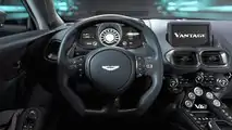 Aston Martin V12 Vantage