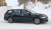 VW Passat (B9) erste Erlkönigbilder als 