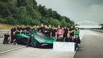 I nuovi record mondiali di velocità della Rimac Nevera R