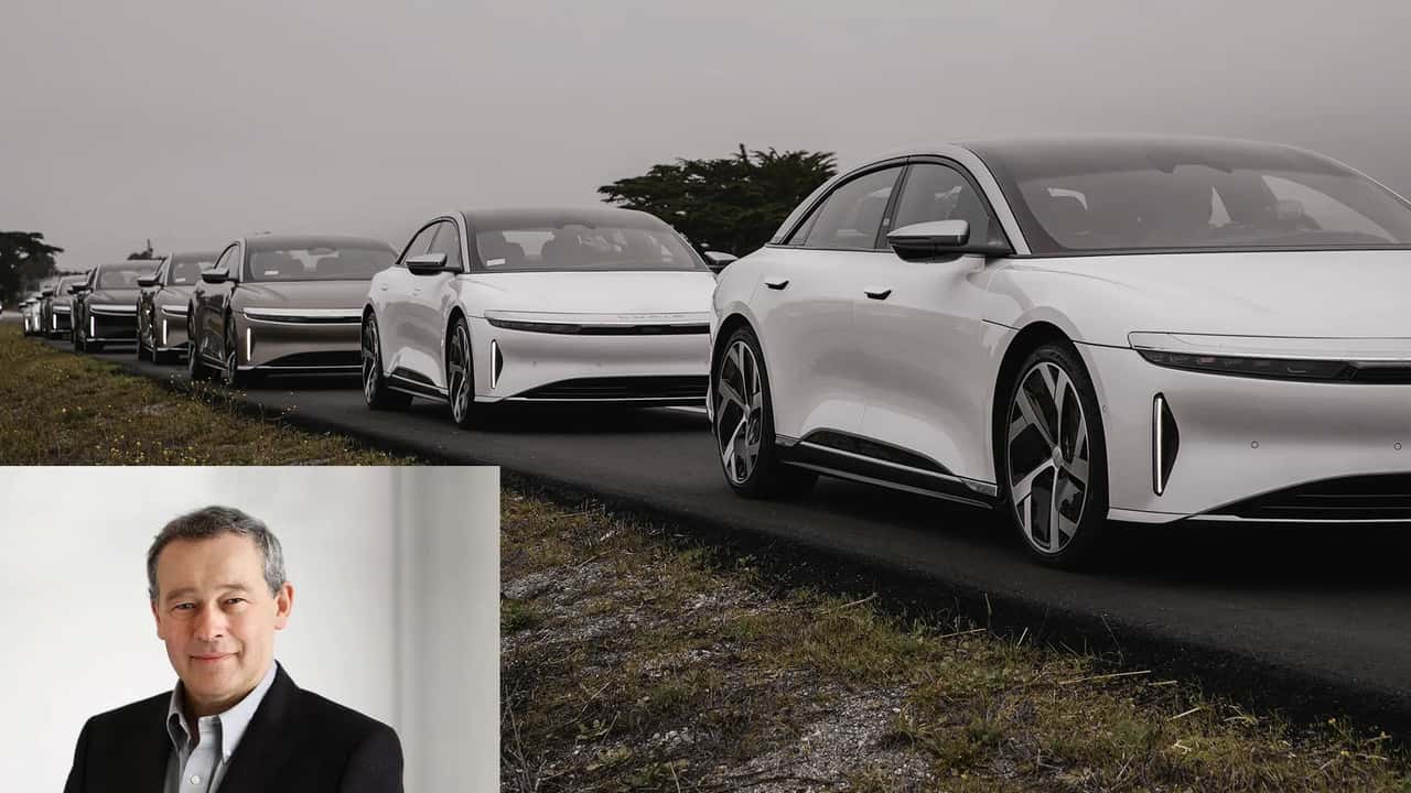 Collage: Erste Lucid-Air-Auslieferungen und Ex-Firmenchef Peter Rawlinson