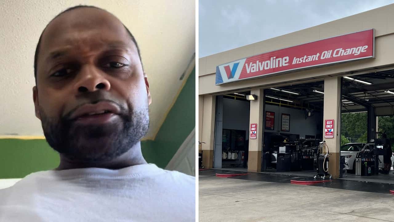 Customer Brings Car To Valvoline For Oil Change
