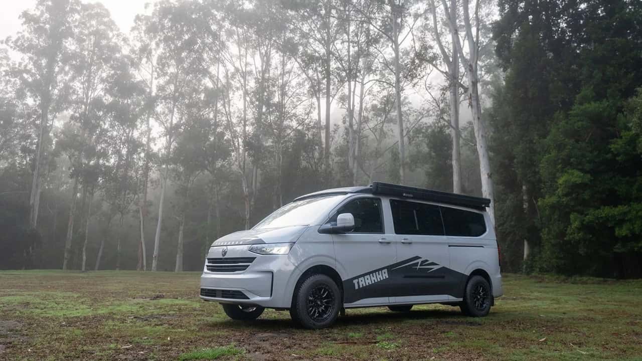 Trakka tiene una camper basada en la Volkswagen T7 con un aspecto brutal