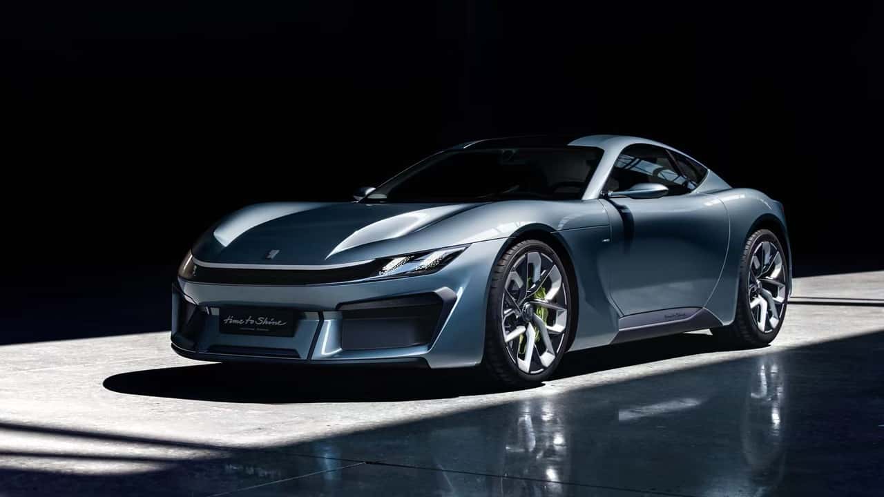 Questa è la prima supercar di Lynk & Co