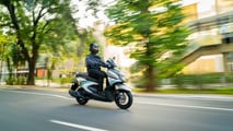Yamaha lança scooter ZR Hybrid Connected no Brasil por R$ 13.990