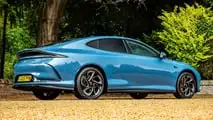 MG lança linha premium IM na Europa