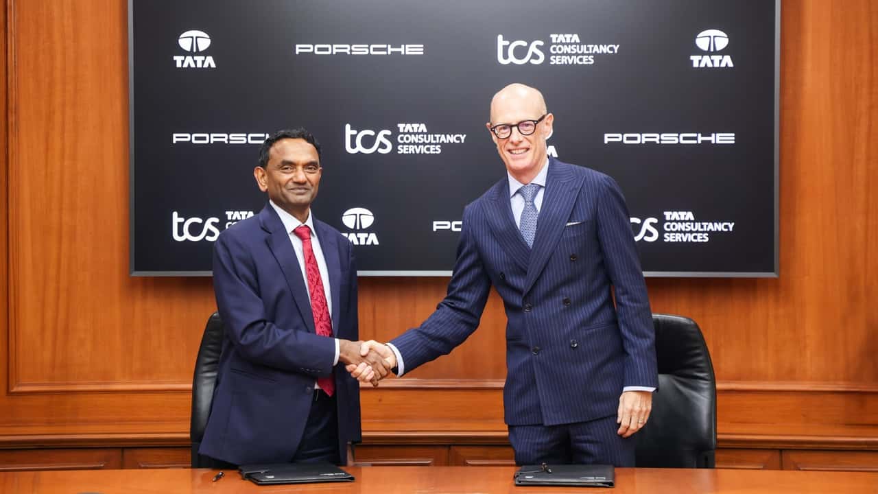 Porsche vende un pezzo del suo impero al gruppo Tata