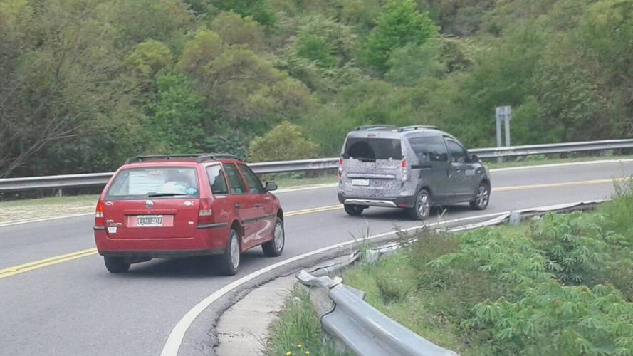 Flagra - Dacia Dokker (Renault Kangoo) na Argentina