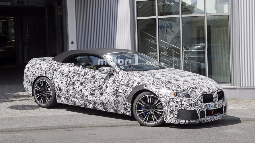 BMW M8 Convertible casus fotoğraflar