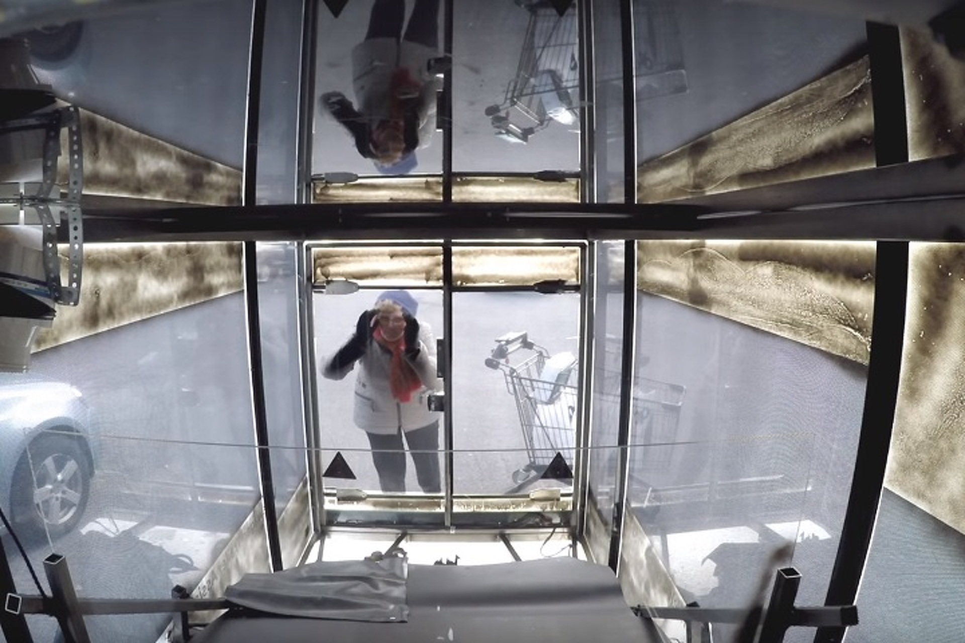 Watch a Trailer Pull a Volkswagen Passat and Freak People Out