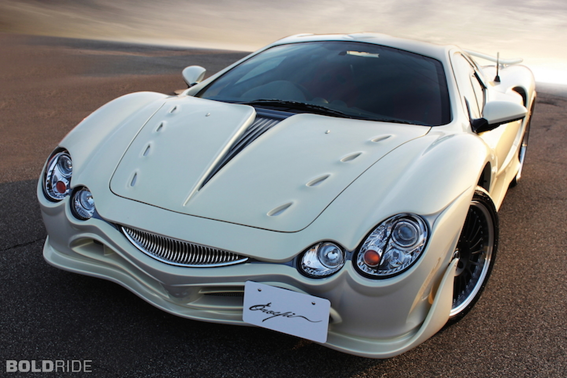 Mitsuoka is Finally Retiring the Painful-Looking Orochi