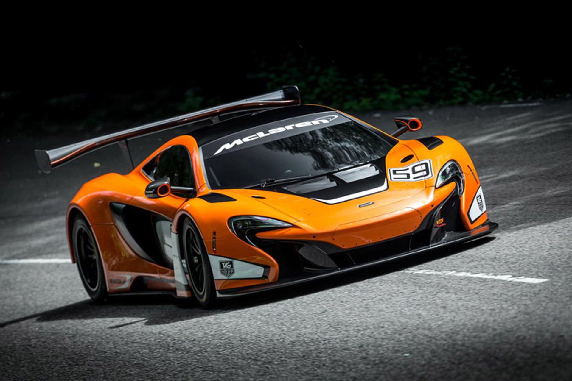 Watch as the McLaren 650S GT3 Breaks Cover, Sounds Terrifying
