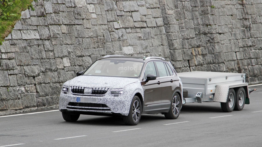 Possible Skoda Yeti test mule spy photo