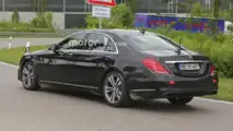 Mercedes S Class facelift spy photo