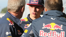 Max Verstappen, Red Bull Racing avec Dr Helmut Marko, consultant Red Bull