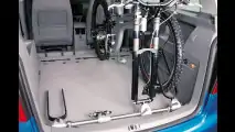 VW Touran: Aus fünf mach sieben