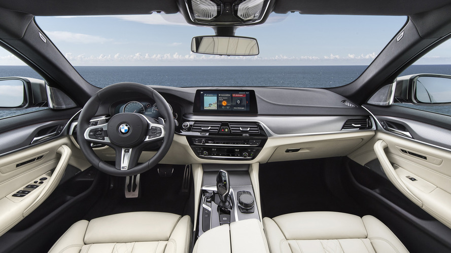 BMW M550i xDrive (Euro-spec model)