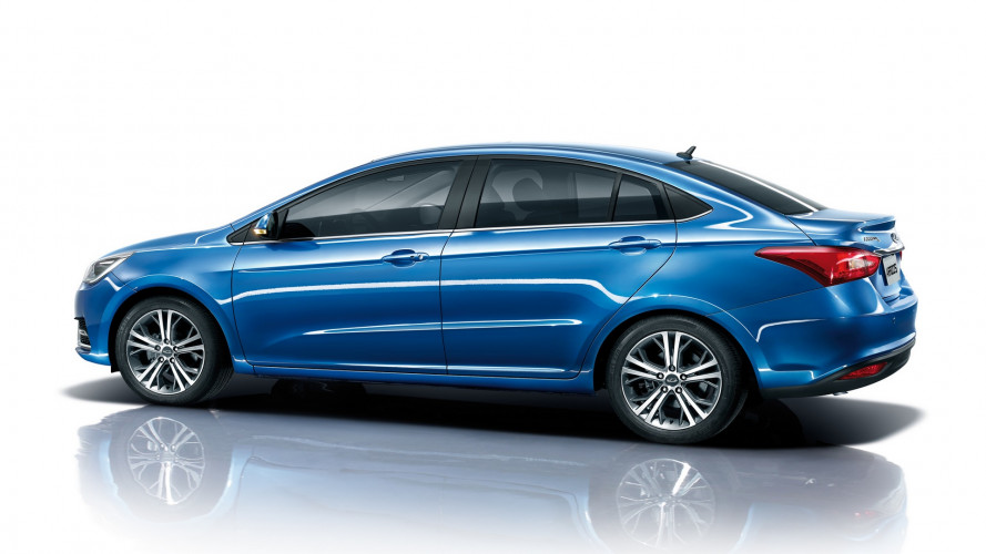 Salão de Automóveis: bem equipado, médio Chery Arrizo 5 chega ao Brasil em 2017